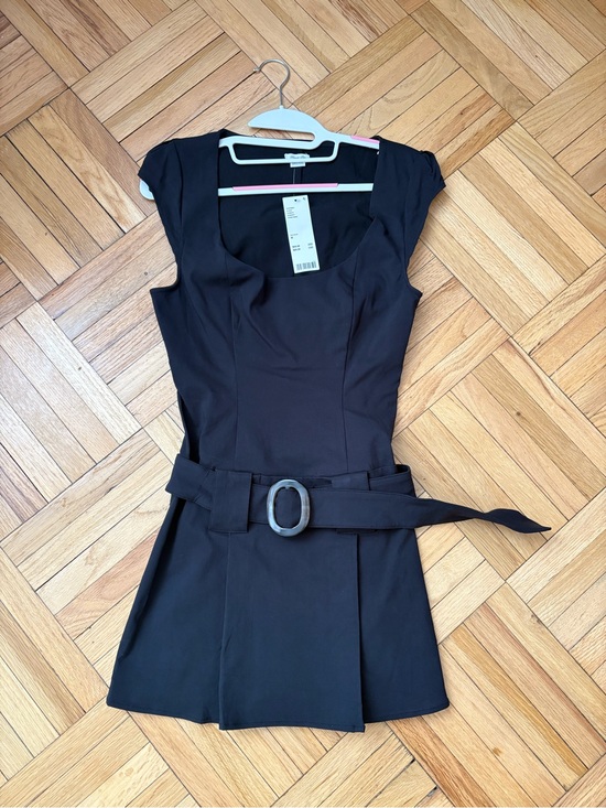 Kimchi Blue Dresses & Skirts - NWT Kimchi Blue Tate Belted Pleated Drop Waist Mini Dress Black Medium